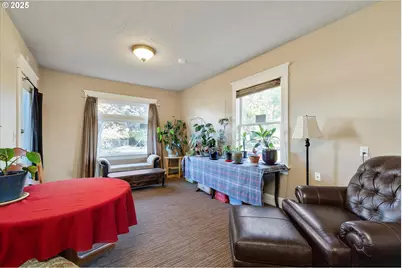 835 N Main Ave, Gresham, OR 97030 - Photo 17