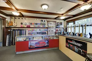 835 N Main Ave, Gresham, OR 97030 - Photo 7