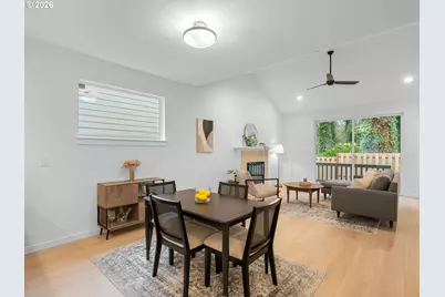 2250 NE 207th Pl, Fairview, OR 97024 - Photo 11