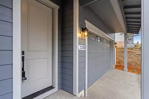 2250 NE 207th Pl, Fairview, OR 97024 - Photo 3