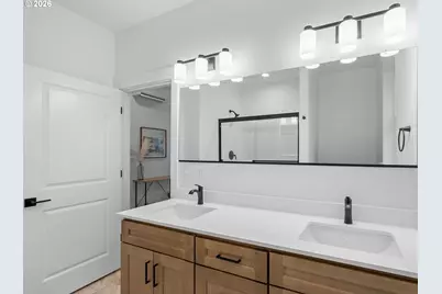 2250 NE 207th Pl, Fairview, OR 97024 - Photo 25