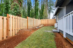 2250 NE 207th Pl, Fairview, OR 97024 - Photo 33
