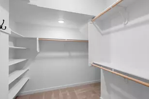 2250 NE 207th Pl, Fairview, OR 97024 - Photo 23