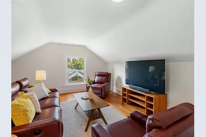 537 NE Royal Ct, Portland, OR 97232 - Photo 29