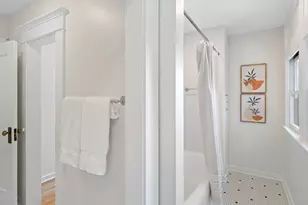 537 NE Royal Ct, Portland, OR 97232 - Photo 27