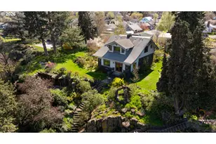 600 Garrison St, The Dalles, OR 97058 - Photo 1