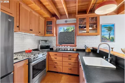 32 Hamilton Ave, Underwood, WA 98651 - Photo 15