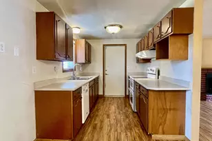 1840 Ocean Blvd, Coos Bay, OR 97420 - Photo 13