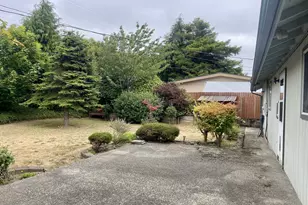 1840 Ocean Blvd, Coos Bay, OR 97420 - Photo 35