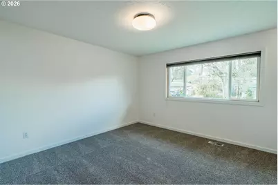 5484 SE Roethe Rd, Milwaukie, OR 97267 - Photo 25