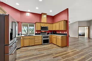 42101 SE Locksmith Ln, Sandy, OR 97055 - Photo 9