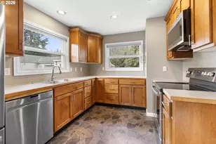 8925 NE Fremont St, Portland, OR 97220 - Photo 9