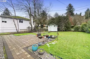8925 NE Fremont St, Portland, OR 97220 - Photo 15