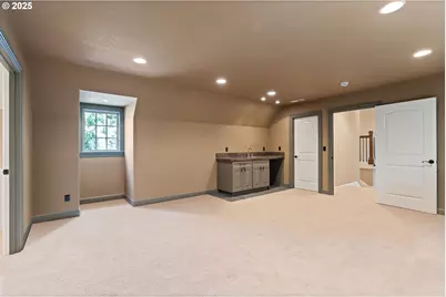12320 NW Sargent Ln, Portland, OR 97231 - Photo 29