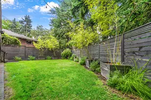 2802 SE Moreland Ln, Portland, OR 97202 - Photo 45
