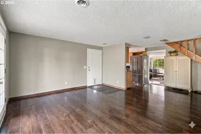 1646 H St, Springfield, OR 97477 - Photo 9