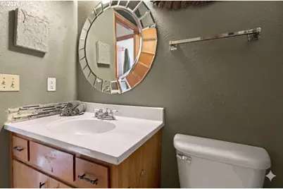 1646 H St, Springfield, OR 97477 - Photo 19