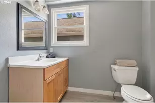 1646 H St, Springfield, OR 97477 - Photo 27