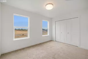 357 SE Kitzmiller Dr, Dallas, OR 97338 - Photo 5