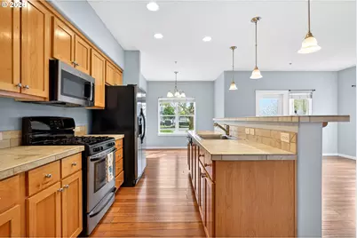 102 NE Canvasback Way, Hillsboro, OR 97006 - Photo 11