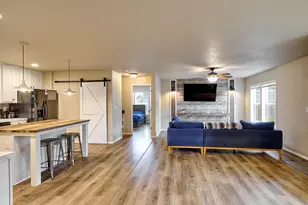 11633 Warbler Ln, Aurora, OR 97002 - Photo 17