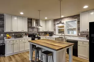 11633 Warbler Ln, Aurora, OR 97002 - Photo 11