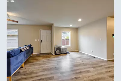 11633 Warbler Ln, Aurora, OR 97002 - Photo 27