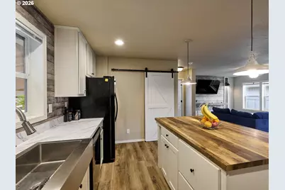 11633 Warbler Ln, Aurora, OR 97002 - Photo 15