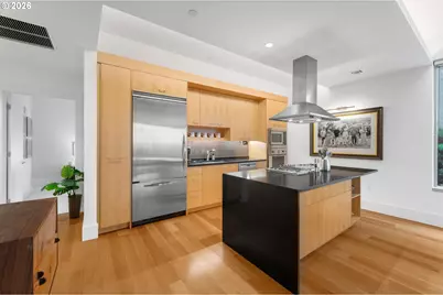 1001 NW Lovejoy St #208, Portland, OR 97209 - Photo 9