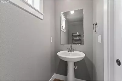 2566 SW McKenna Pl, Beaverton, OR 97003 - Photo 13