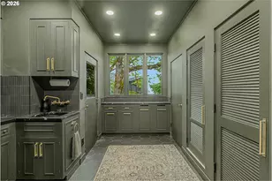 1636 SW Vista Ave, Portland, OR 97201 - Photo 17