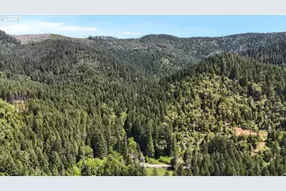 2128 Starveout Creek Rd, Azalea, OR 97410 - Photo 31