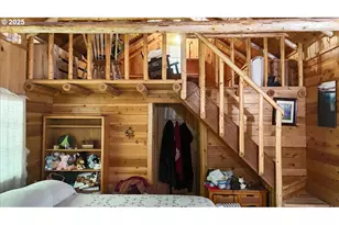 2128 Starveout Creek Rd, Azalea, OR 97410 - Photo 9