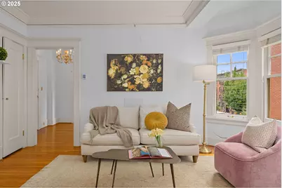 2083 NW Johnson St #44, Portland, OR 97209 - Photo 5