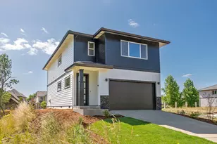 267 Sunday Dr, Creswell, OR 97426 - Photo 1