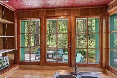 55284 Delta Rd, Blue River, OR 97413 - Photo 17