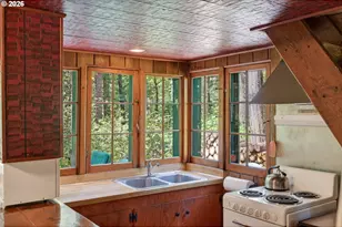 55284 Delta Rd, Blue River, OR 97413 - Photo 15