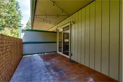 600 Cherry Dr, Eugene, OR 97401 - Photo 29
