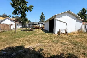 403 Happy Valley Rd, Roseburg, OR 97471 - Photo 19