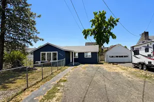 403 Happy Valley Rd, Roseburg, OR 97471 - Photo 21