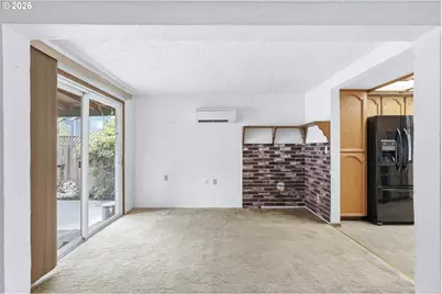 11833 SE Ash St, Portland, OR 97216 - Photo 13