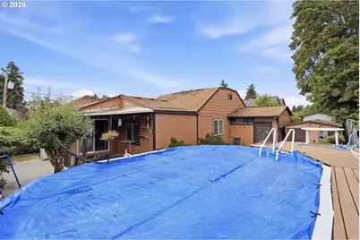 11833 SE Ash St, Portland, OR 97216 - Photo 39