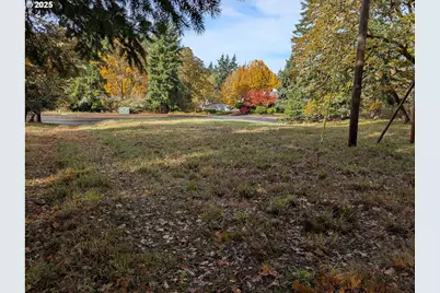 2870 Hawkins Ln, Eugene, OR 97405 - Photo 5