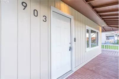 903 S 3rd Ave, Kelso, WA 98626 - Photo 21