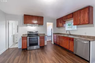 903 S 3rd Ave, Kelso, WA 98626 - Photo 3