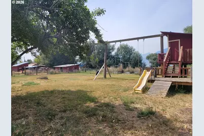 1019 Olson St, Haines, OR 97833 - Photo 11