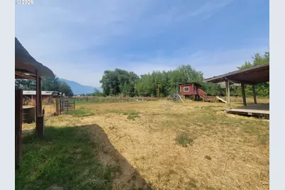 1019 Olson St, Haines, OR 97833 - Photo 13