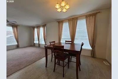 624 Dufur Ave, Maupin, OR 97037 - Photo 17