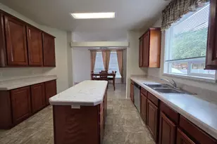 624 Dufur Ave, Maupin, OR 97037 - Photo 19