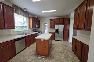 624 Dufur Ave, Maupin, OR 97037 - Photo 23